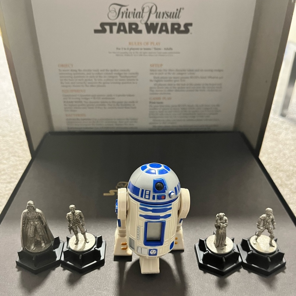Trivial Pursuit Star Wars Classic Trilogy Collectors Edition Game Board